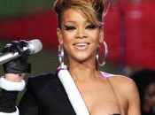 Rihanna DLC Hits Dance Central 2 Tomorrow