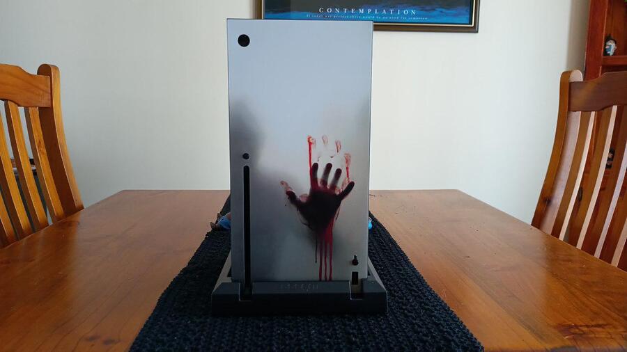 Random: This Custom Xbox Series X Looks Amazing, And Fits Right In For Halloween3