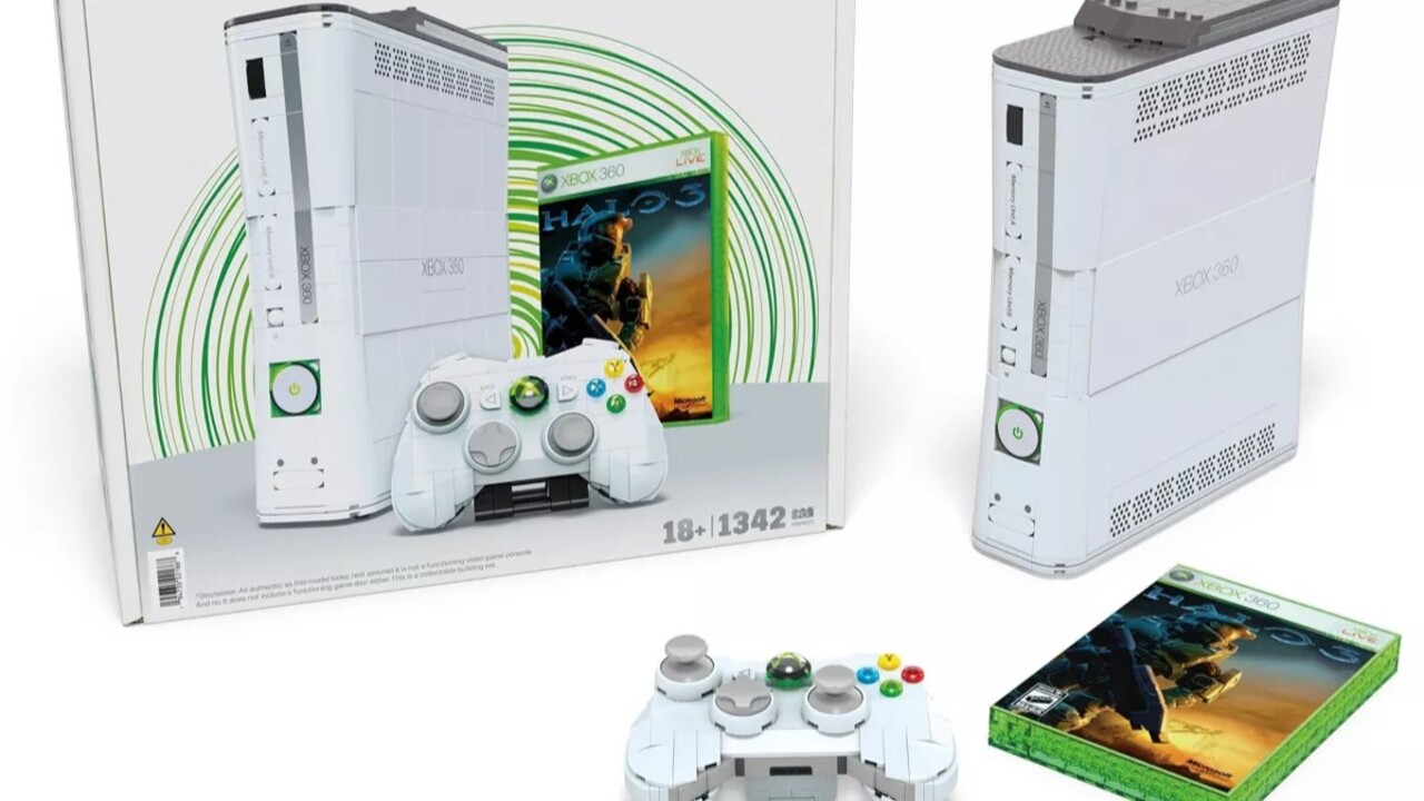 Random MEGA's Replica Xbox 360 Has A Cool Halo Easter Egg Inside it