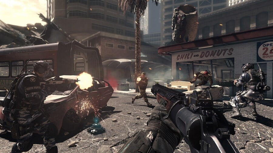 What Call of Duty game launched with the Xbox One in 2013?
