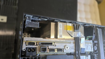 Xbox Series X: How To Open And Clean The Dust 10