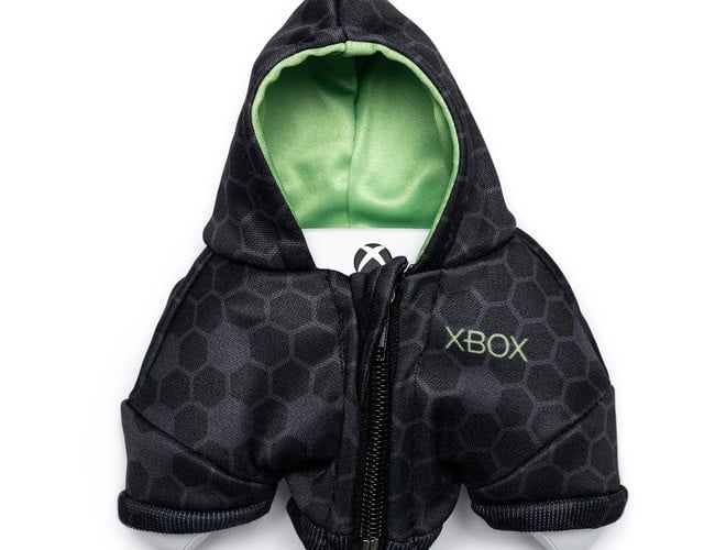 Random: Xbox Is Now Selling Mini 'Hoodies' For Its Wireless Controllers 2