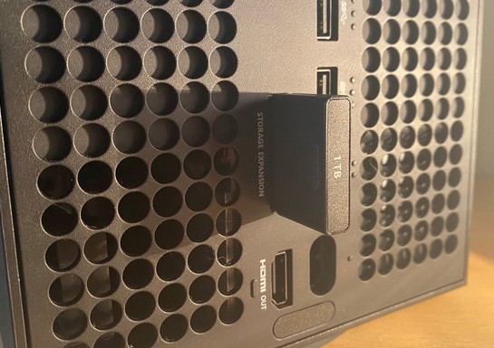 Modder Claims You Can Use A Standard SSD In The Xbox Series X|S Expansion Card Slot