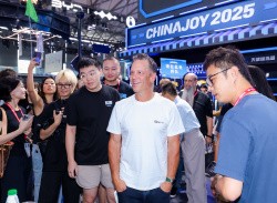 Xbox's Phil Spencer & Sarah Bond Make Surprise Appearance At ChinaJoy 2025