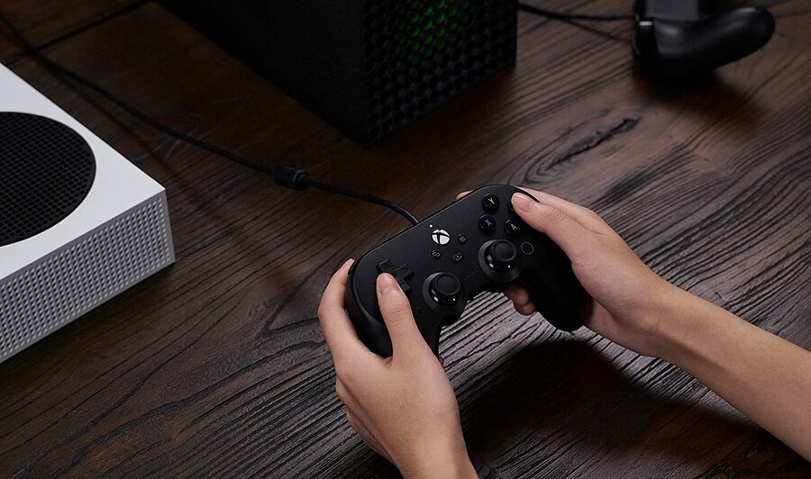 8BitDo Is Bringing Its Popular Pro 2 Controller To Xbox This December