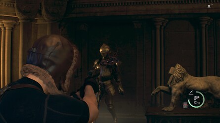Resident Evil 4 Remake headless statue