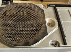 Xbox Series S Owner Shows What Smoking, Dust And Dirt Can Do To Your Console